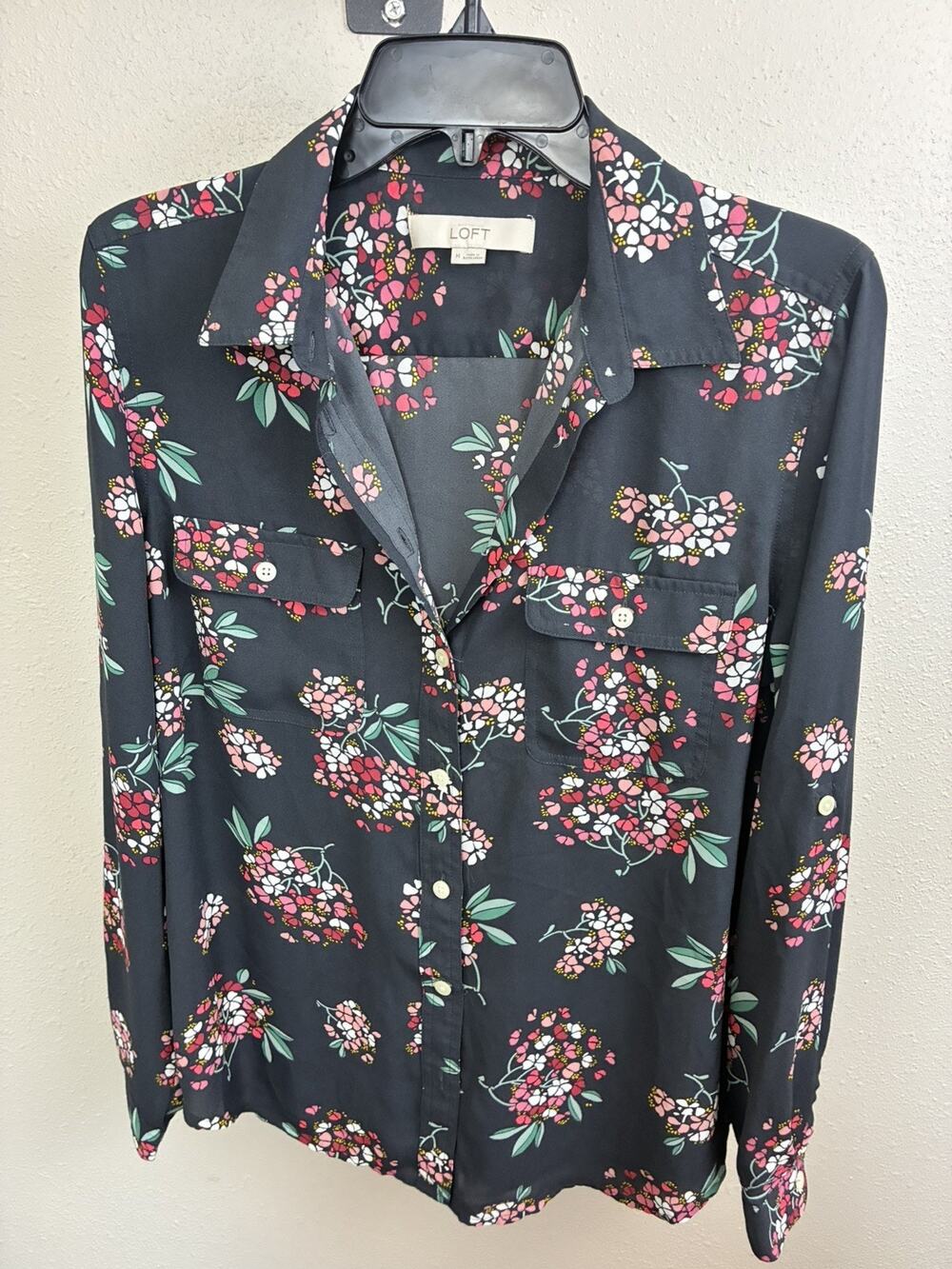 Loft Top Women's Size M Button Down Floral Charcoal Cottage Office Wear